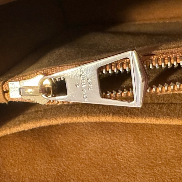 Louis Vuitton Damier Ebene Clapton Crossbody Bag - Picture 6 of 12